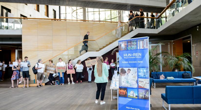 A HUN-REN közölte, valótlan hírek jelentek meg a szervezetről, ezért jogi lépéseket tesz