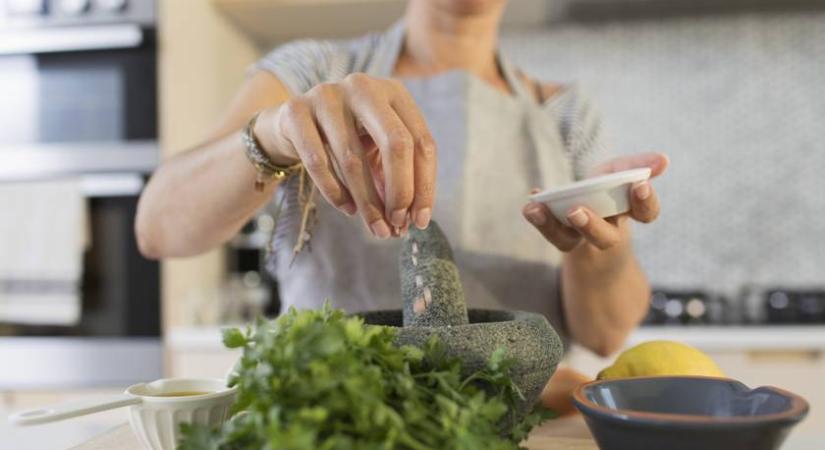 Semmiképp se egyél ilyen ételt 50 felett: hazavágja a csontjaidat