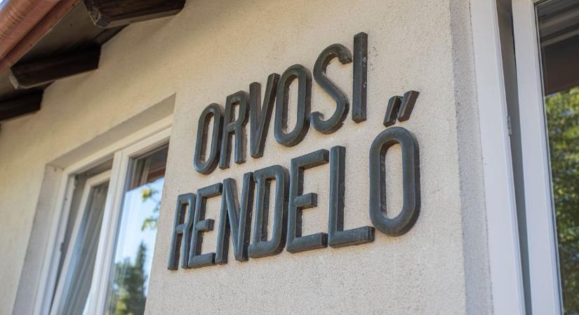 Új háziorvosa van Tardosnak, ő várja mostantól a pácienseket