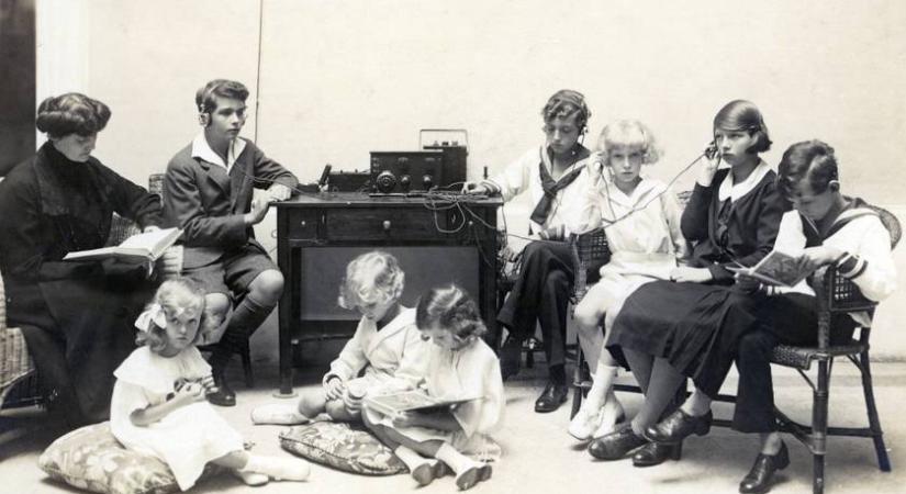 Ezeket a műsorokat hallgatták a legszívesebben a 100 éve indult Magyar Rádióban anno