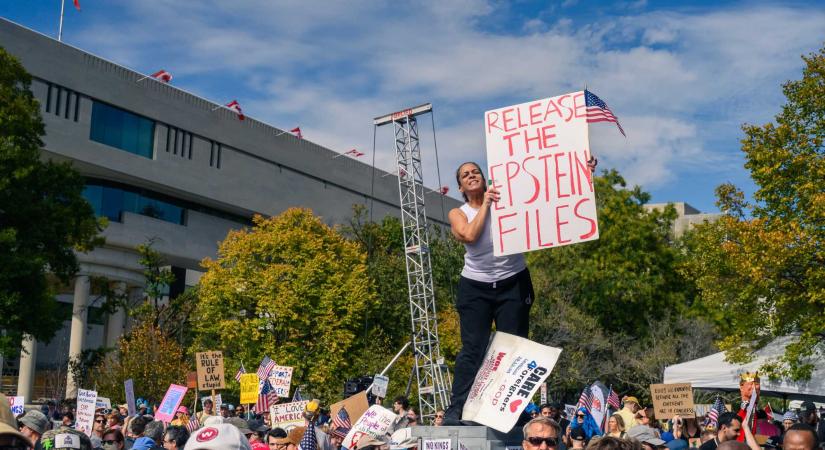 Nyilvános az Epstein-akta