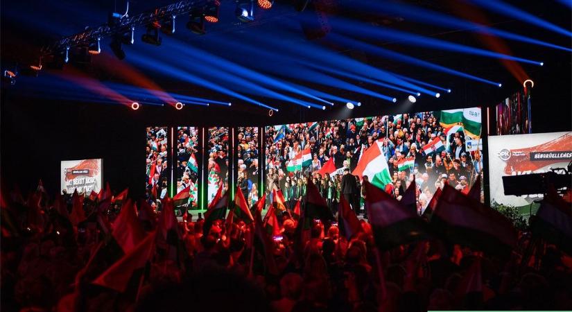 Minden, ami szombaton Szegeden történik a DPK-gyűlésen – ÉLŐ