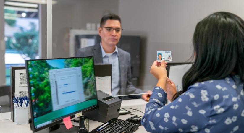 Nagy leállás jön a kormányablakokban és a kormányhivatalokban