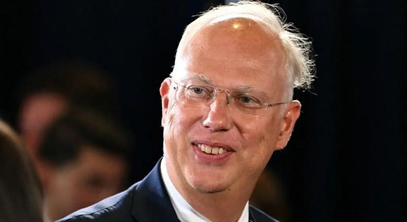 Kirill Dmitrijev orosz különmegbízott érkezik Miamiba