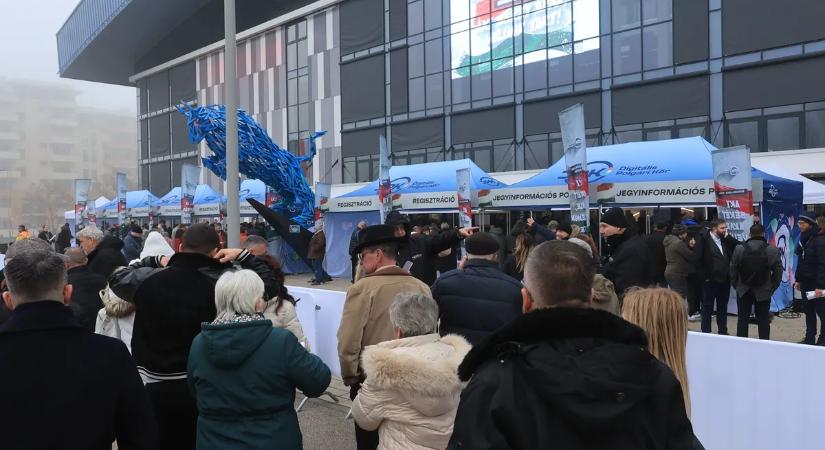 Nem kérdés, a szegedi Háborúellenes Gyűlés is teltházas lesz