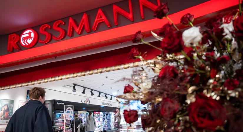 Még mindig nem tért magához a Rossmann a kibertámadás után