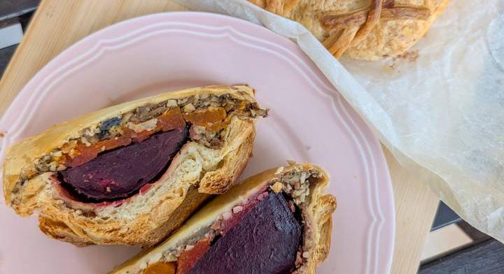 Sütőtökös-céklás Wellington: impozáns vega fogás karácsonyra