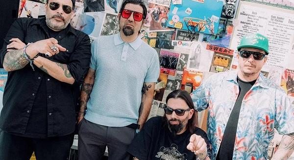 Új klippel jelentkezett a Deftones: 'Infinite Source'