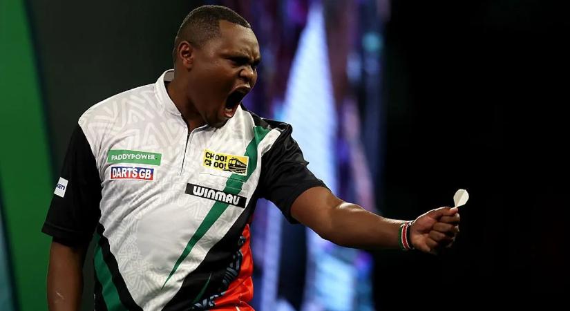 Tizenegy újonc győzelemmel debütált, Greavesé az eddigi legjobb játék a darts-vb-n