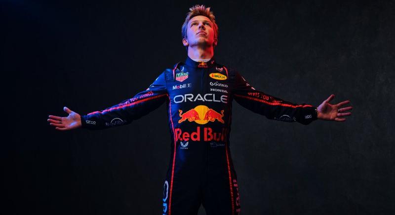 Verstappen: Két futam túl kevés volt Lawsonnak