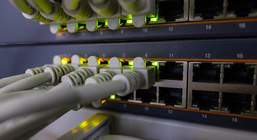 Optikai hálózatfejlesztés indul Vásárhely térségében