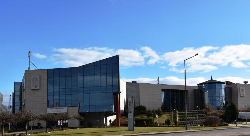 Hivatali ügyintézés decemberben - így készüljön az ünnepi időszakban