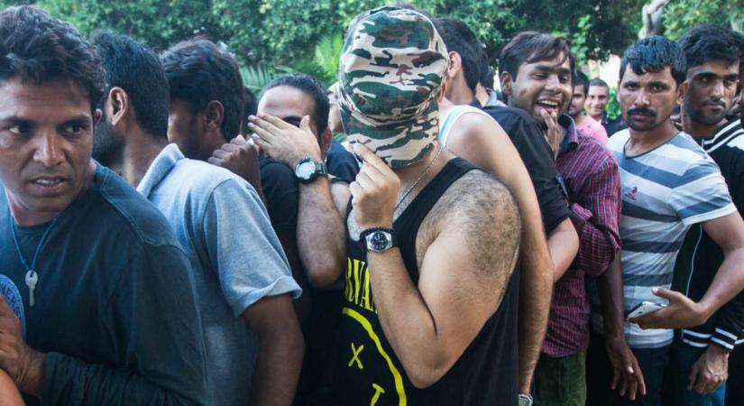 Mibe kerül egy migráns kitoloncolása? És mennyibe, ha marad?