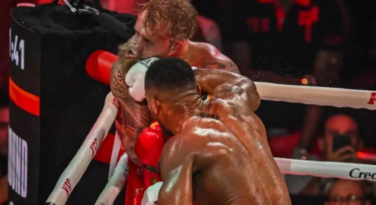 Jake Paul még a kórházba vezetett, miután Anthony Joshua két helyen eltörte az állkapcsát