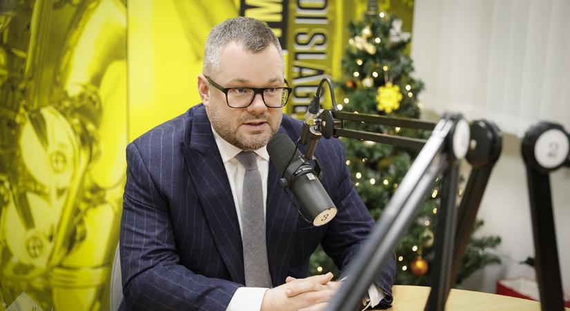 Közgyűlési határozatoktól a karácsonyi gondolatokig – Év végi értékelés dr. Fekete Dáviddal