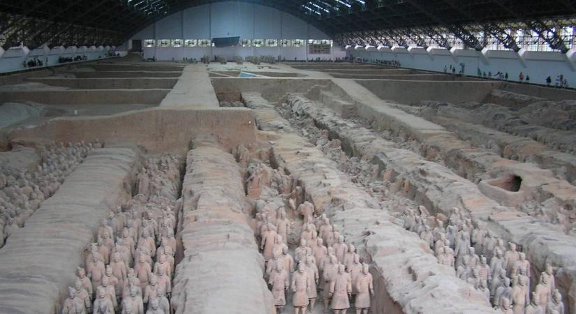 A kínai agyagkatonák titkos birodalma – túlvilági legendák Budapesten
