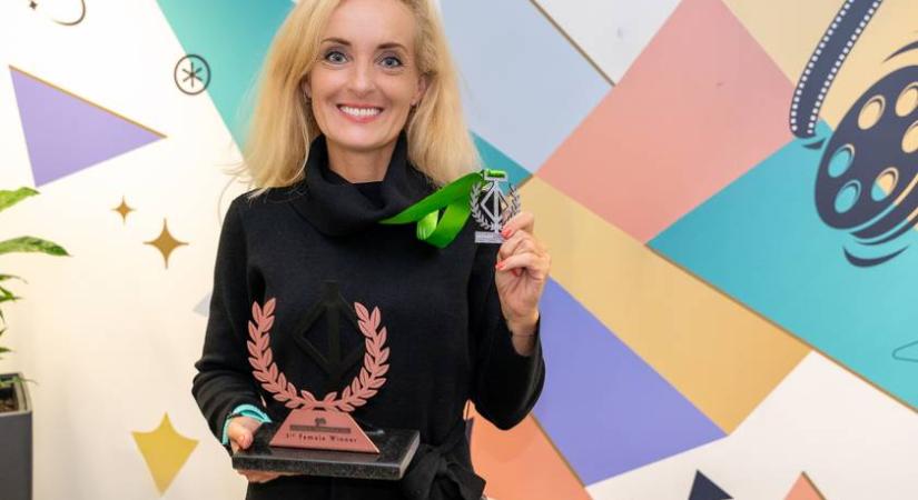 490 kilométert futott, 3,5 órát aludt közben – Boros Linda ultrafutó oda-vissza lefutotta az Athén-Spárta távot