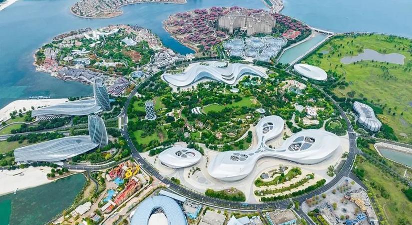 Geopolitikai atombomba: Kína megnyitotta a legnagyobb szabadkereskedelmi kikötőjét