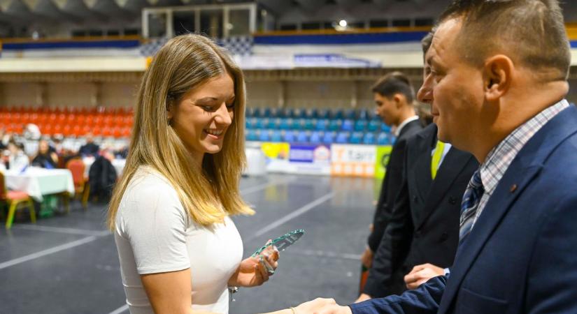 Nekik járt a taps a Szekszárdi Sportközpont díjátadó ünnepségén (galéria)