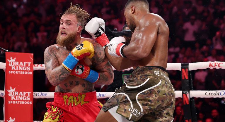 Röntgenfotón Jake Paul két helyen törött állkapcsa, a bunyó nem játék