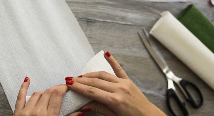 Olcsó, nem szakad el, és mindenhez passzol: ez az egyik legjobb csomagolás az ajándékokhoz