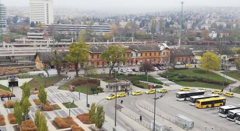 MÁV: utastájékoztató kijelzőket helyeztek ki a kelenföldi peronoknál