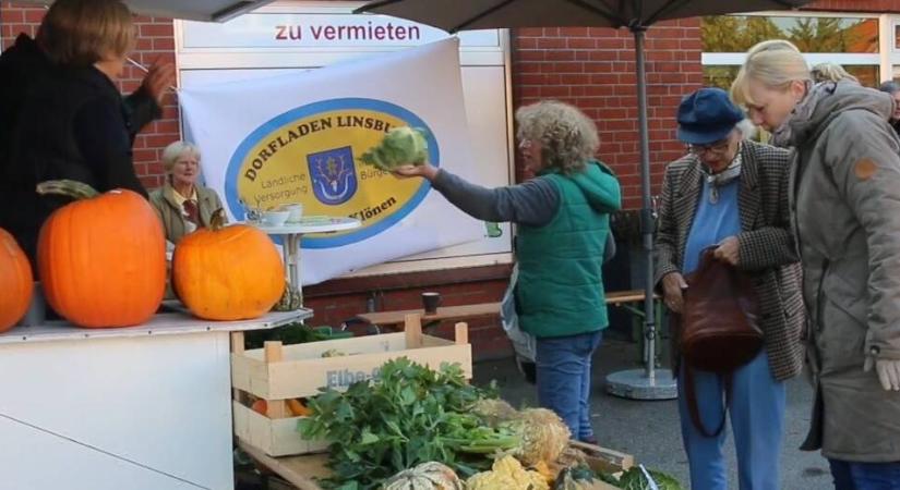 Csodába illő módon menekült meg egy egész falu, a túlélés furcsa taktikáját választották
