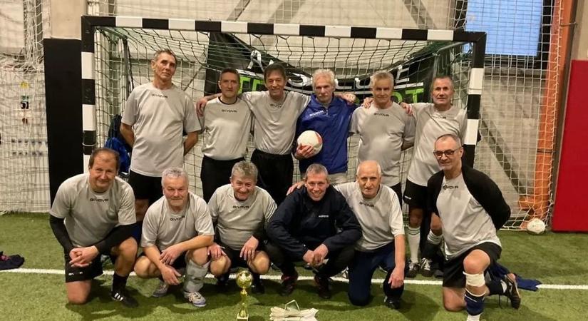 A címvédő kanizsai szeniorok focisták ezüstje így is szépen csillog