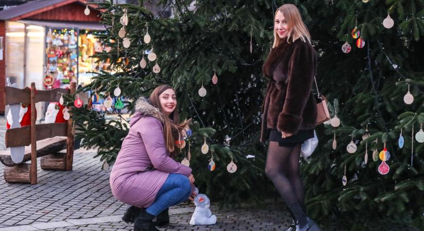 Adventi kalendárium 2025: újabb apró meglepetéseket rejtettünk el a városban