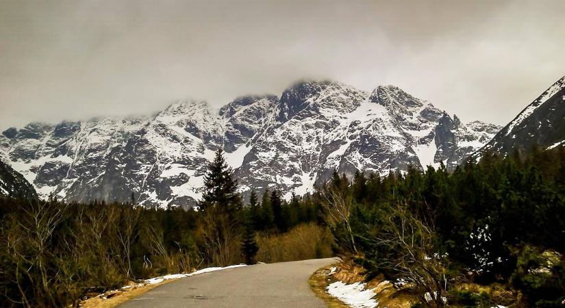 A fél világ egy Tátrában készült fotóról beszél: „Remélem, nem mesterséges intelligencia alkotása”