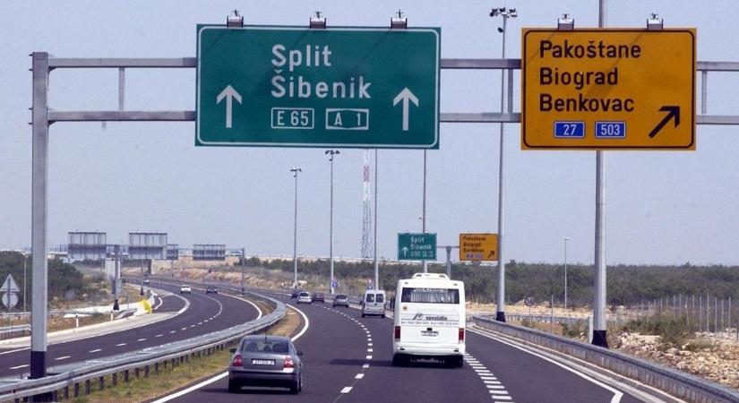 Drámai ugrásra lehet számítani a 2026-os autópálya-matricák árában? Megtréfálhatják a nyaralókat!