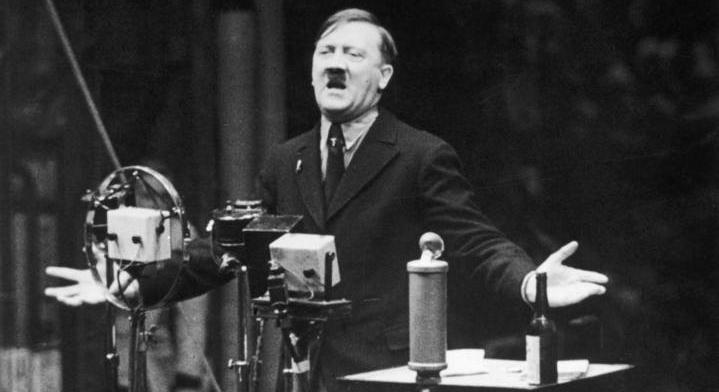 Erőszak és titkok: ilyen volt Hitler gyerekkora valójában