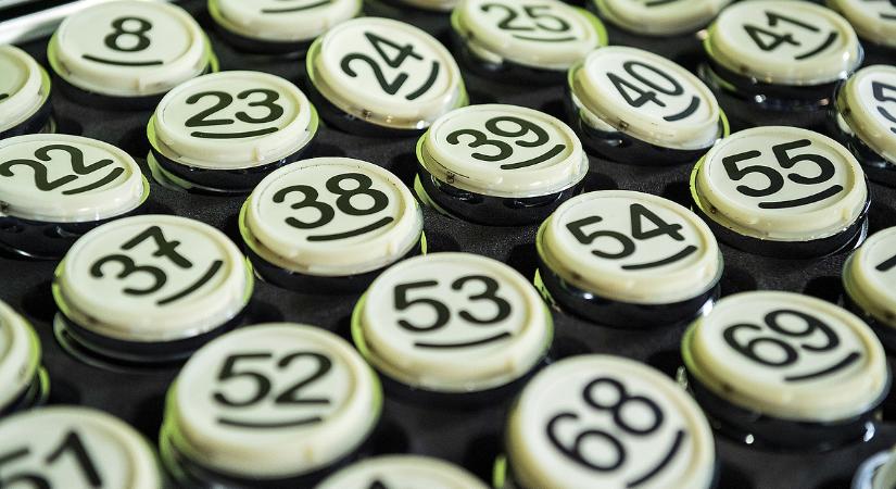 Szilveszteri Szuperlottó: 7 milliárdért megy a játék a következő 11 napban