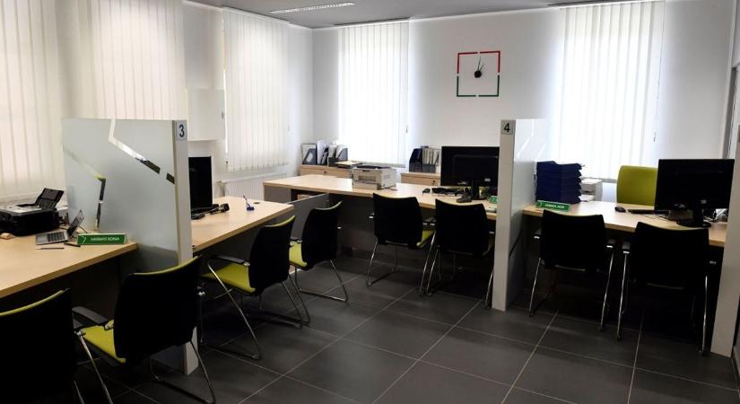 Fontos okmány szűnik meg januártól – mutatjuk, mi a teendő