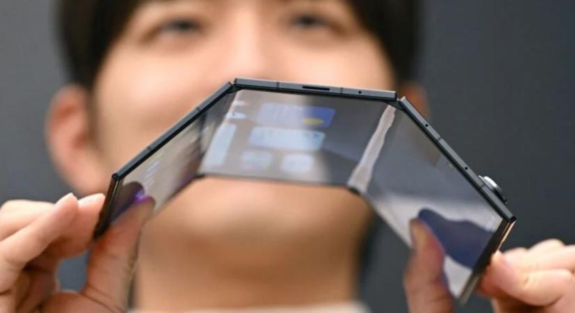Már megint percek alatt elfogyott a Samsung Galaxy Z TriFold, de nem azért, mert annyira viszik