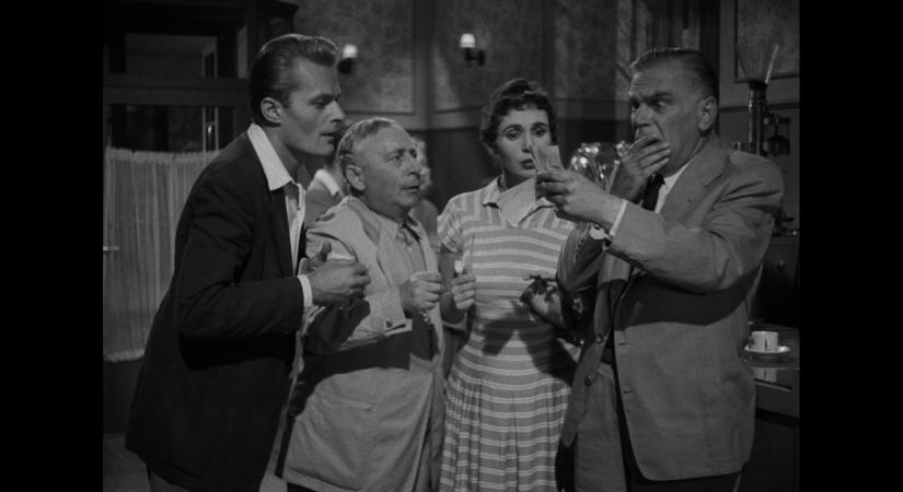 Klasszikusok az ünnepek alatt – magyar filmekkel kínál nosztalgikus feltöltődést a Duna