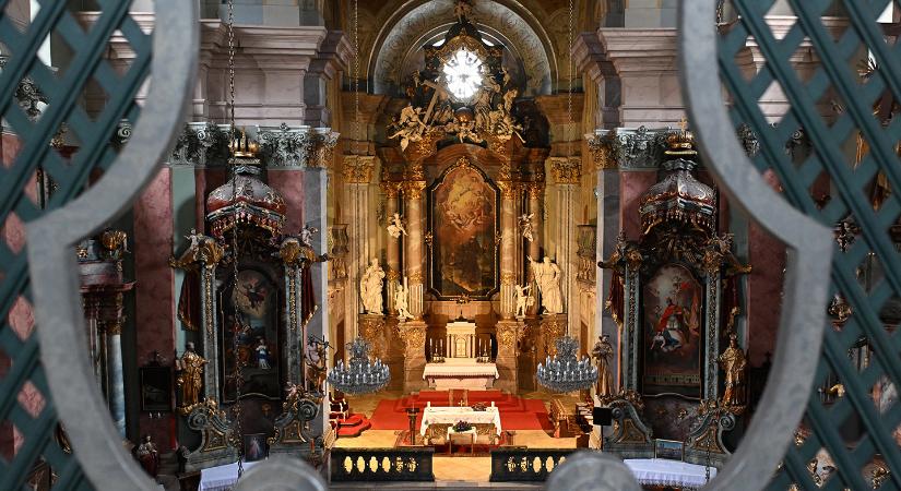 Zene, fény és közösség