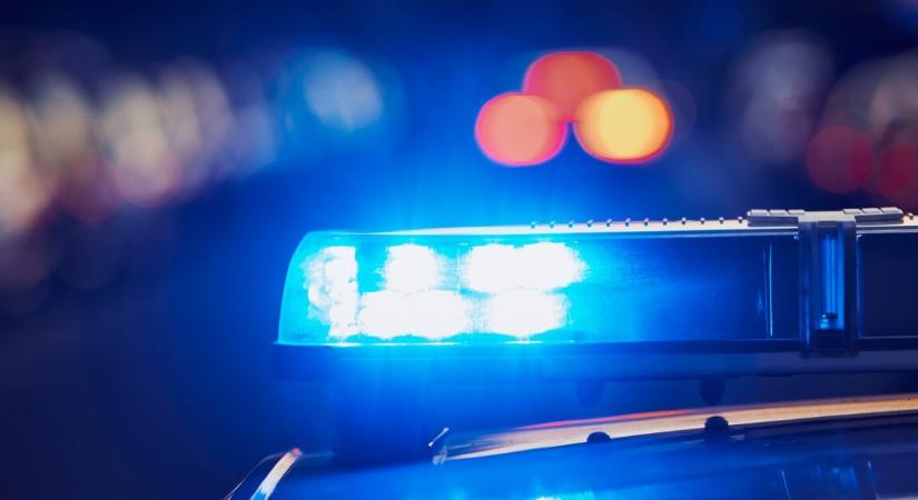 Három rendőr megsérült egy családon belüli erőszakhoz riasztott eset során – egyikük állapota kritikus