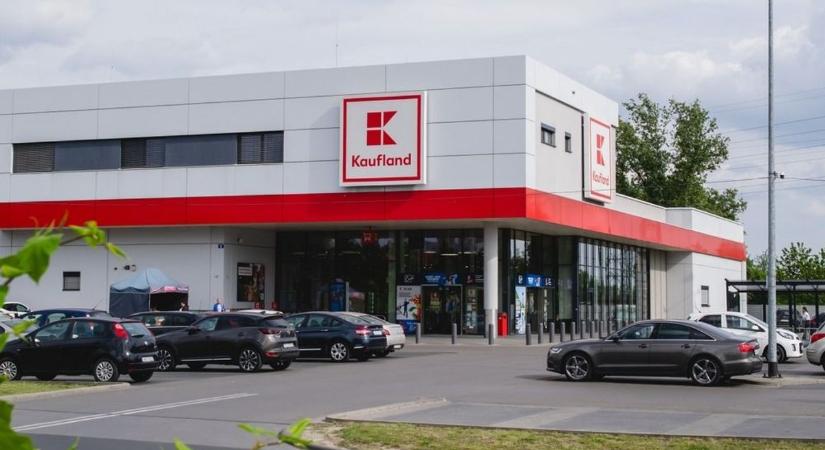Fordulat: mégis van esély, hogy Magyarországra jöjjön a Kaufland? Hirtelen elkezdett mozgolódni a régióban – belülről taszíthatják le a trónról a Lidlt
