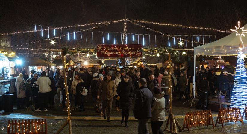 Négyszáz a hot-dog, háromszáz a kürtőskalács, kétszáz a forralt bor