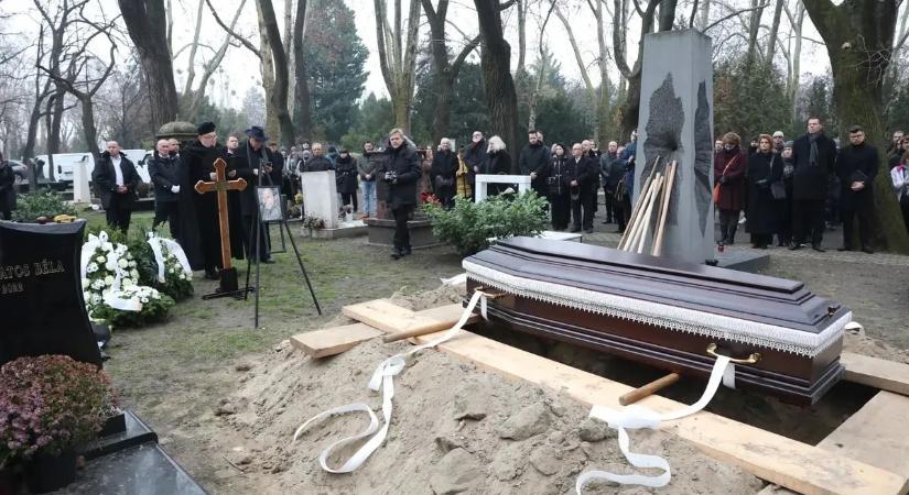 Végső búcsút vettek Kálloy Molnár Péter színművésztől
