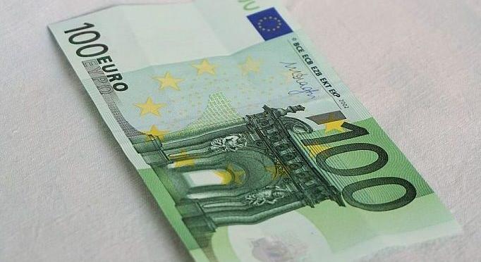 Cáfol a jegybank: Nem igaz, a száz eurós korlátozásról szóló hír