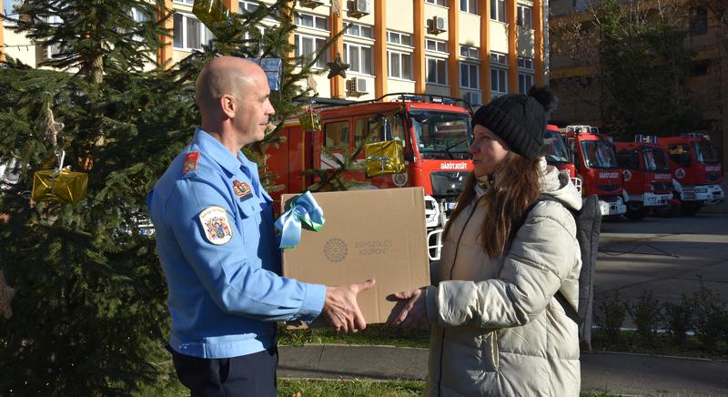 Egyszülős családokat segítettek a somogyi tűzoltók