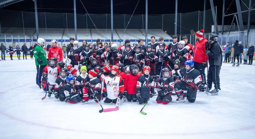 "Nyolc embert elküldtünk" - nehéz helyzetbe került a tatabányia jégpálya, fogy a levegő