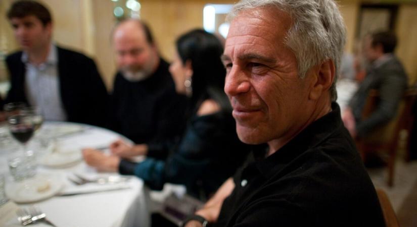 Egyre csak dagad a botrány – rejtélyes módon eltűnt legalább 16 Epstein‑dokumentum