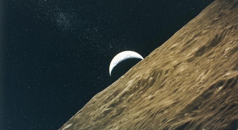 Valami belecsapódott a Holdba