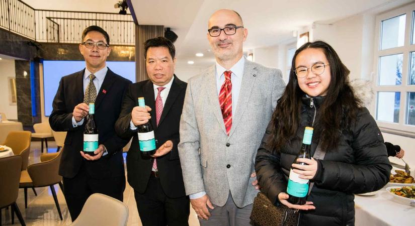 Balatoni borban áztatjuk el Kínát, újabb szintet lépett a távol-keleti nyitás