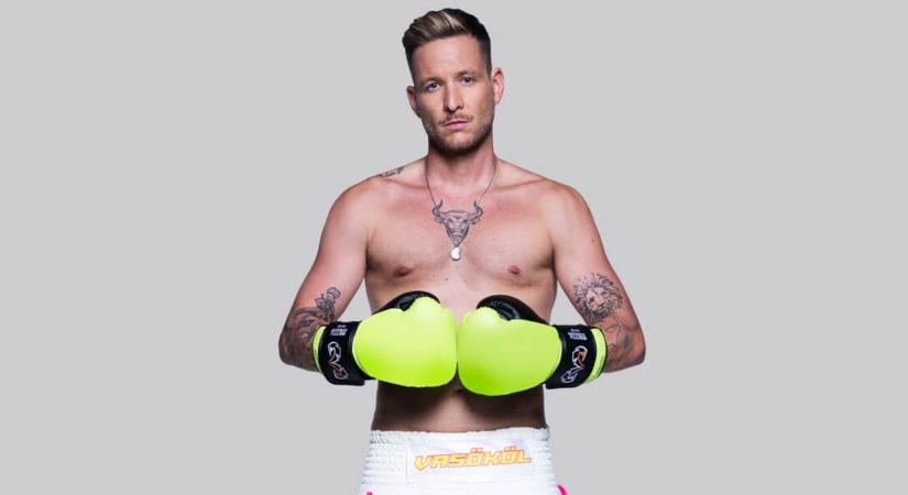 Istenes Bence padlóra küldte a kétkedőket: brutális győzelemmel debütált a profik között