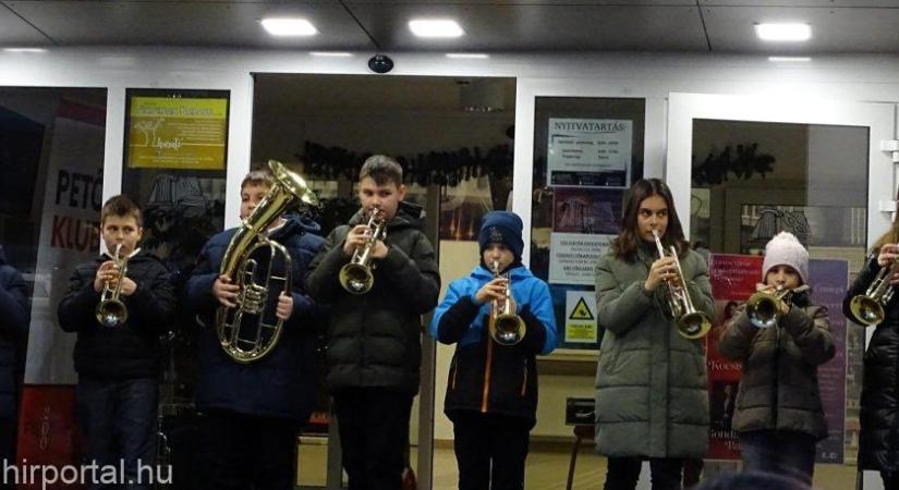 Adventi varázslat az EJROK rézfúvósaival