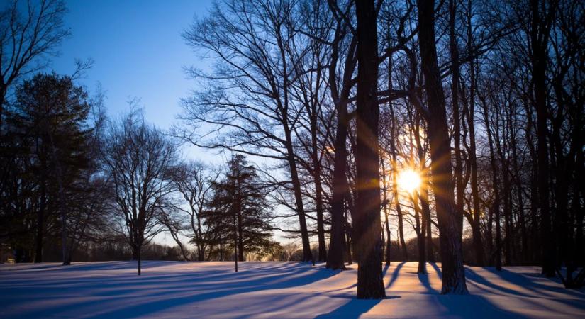 Meteorológia: vasárnap 16 óra 3 perckor lesz a téli napforduló